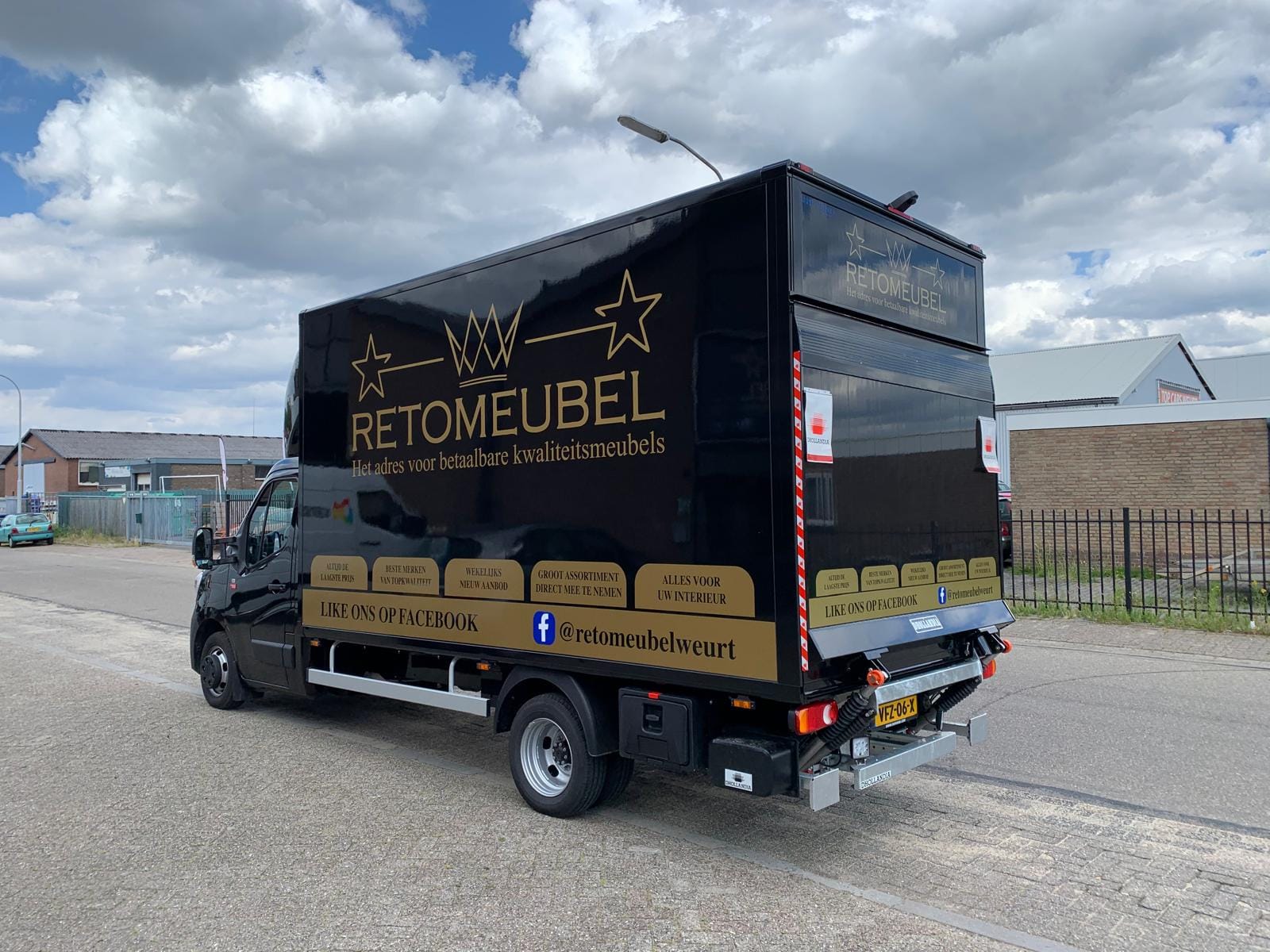 Retomeubel vrachtwagen